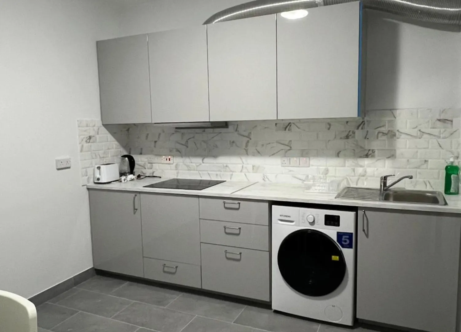 Hostel Tower Court Rooms Larnaca